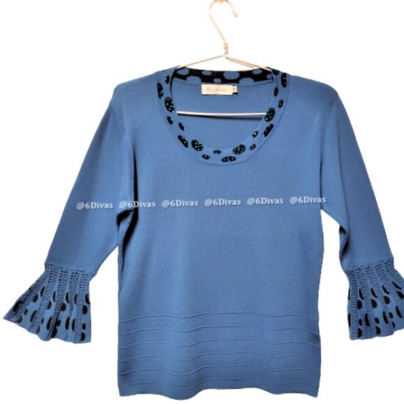 Blue Long Sleeved Blouse Top Applique Accents - Picture 6 of 12